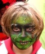 Kinderschminken Halloween Zombie  Monster